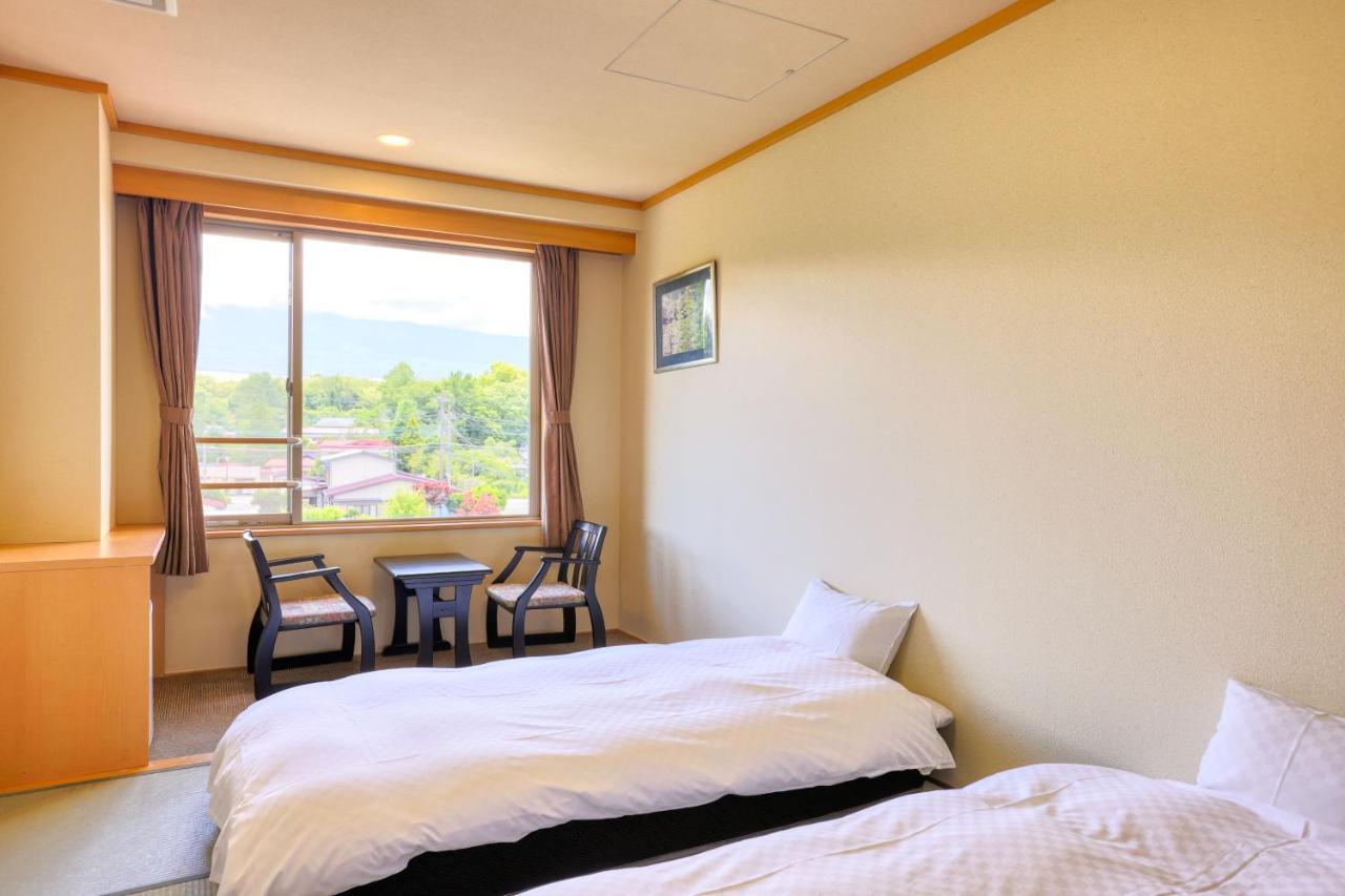 Triple Room with Lake View