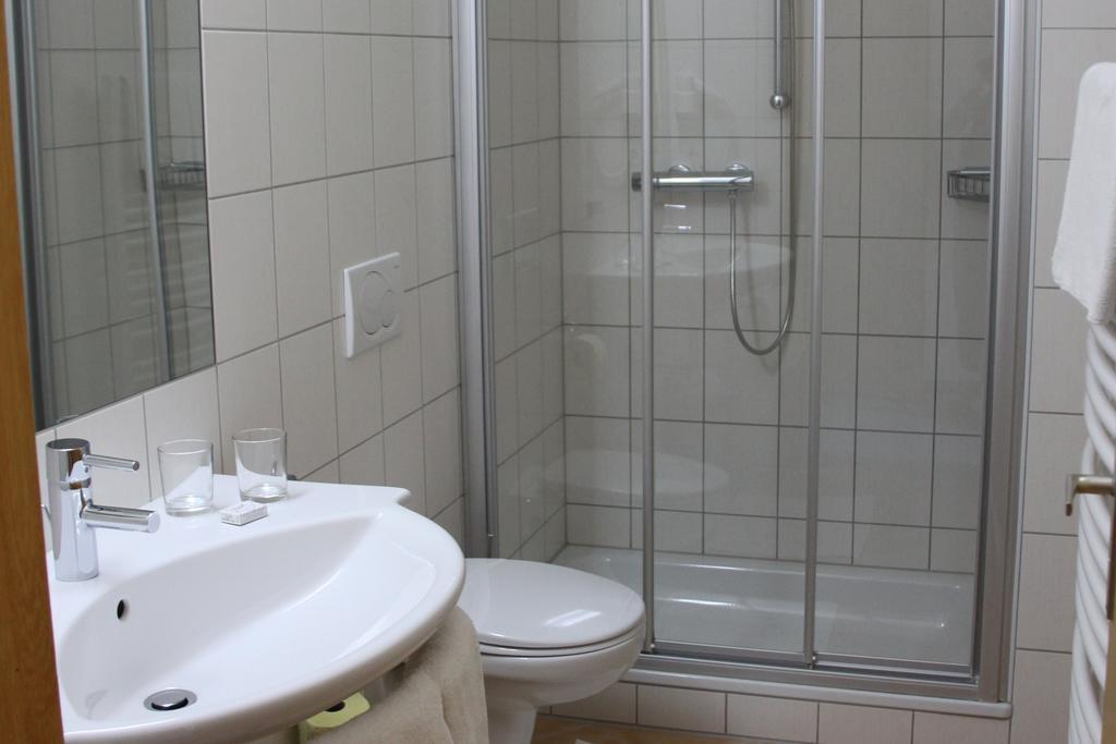 Doppelzimmer mit Balkon