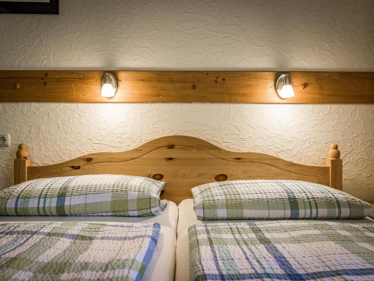 Doppelzimmer mit Balkon