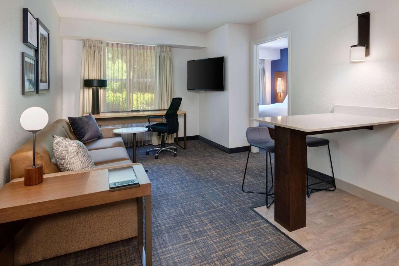 One Bedroom Suite King