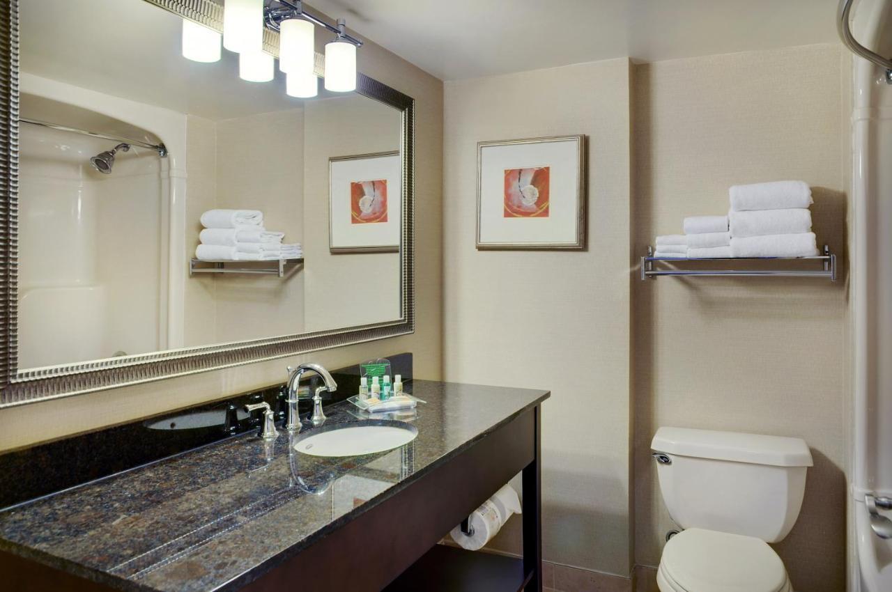 Standard Double Room with Two Double Beds - Non Smoking