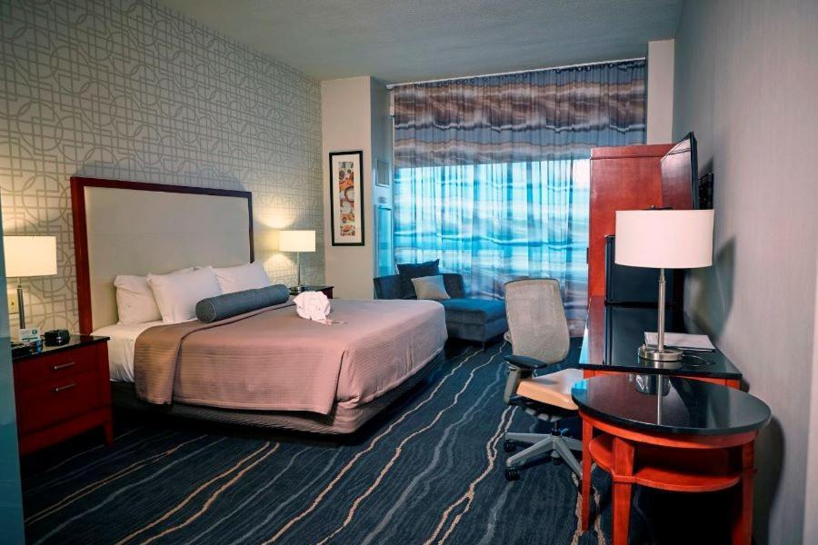 King Room with Lake View