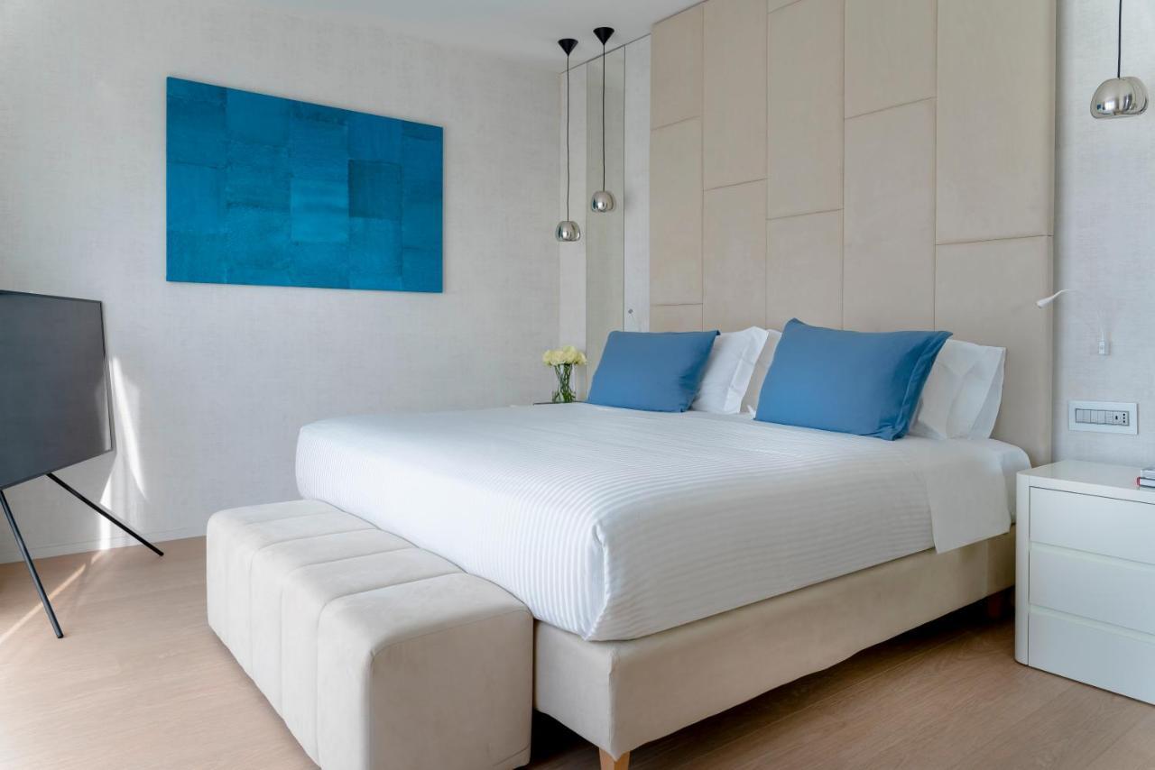 Deluxe Queen Suite