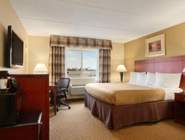 One-Bedroom Queen Suite - Non-Smoking