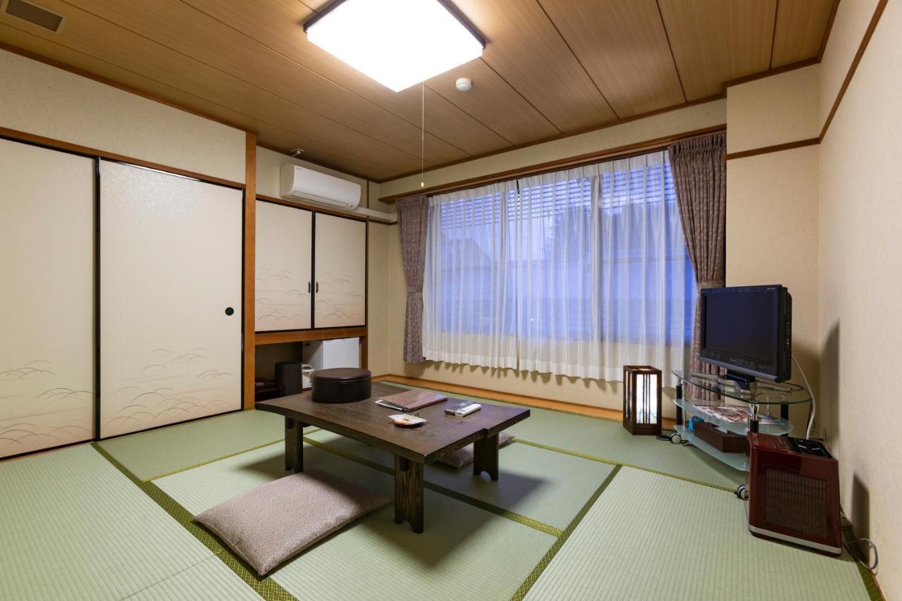 Japanese-Style Room - "Kinugasa"