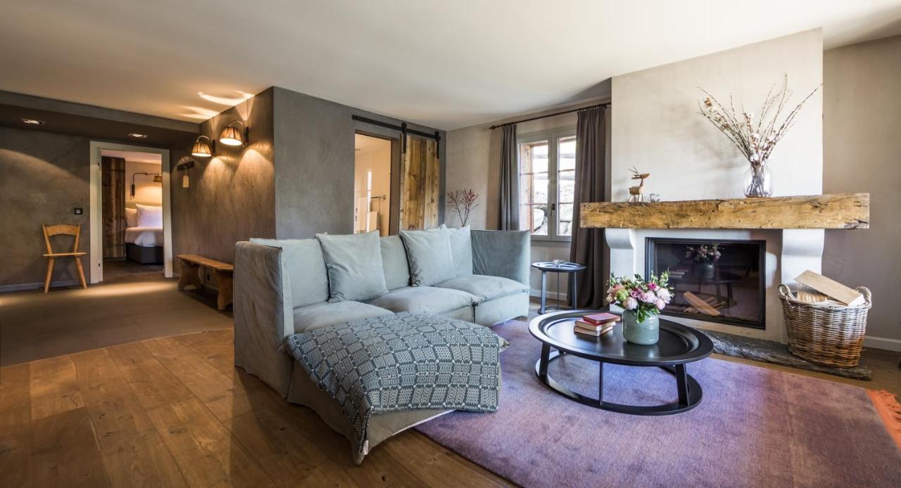Prestige Suite Fireplace