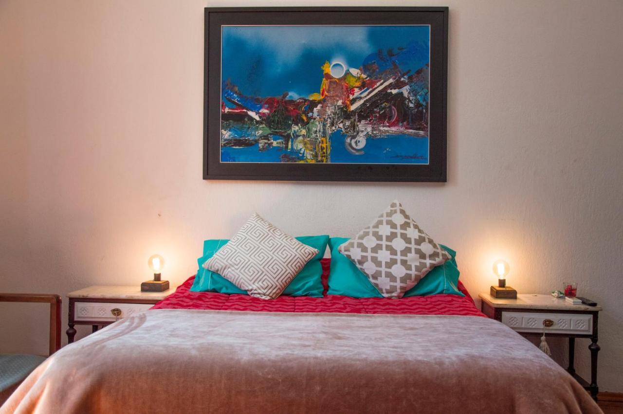 Quarto com Cama de Casal ou 2 de Solteiro e Banheiro Privativo Externo