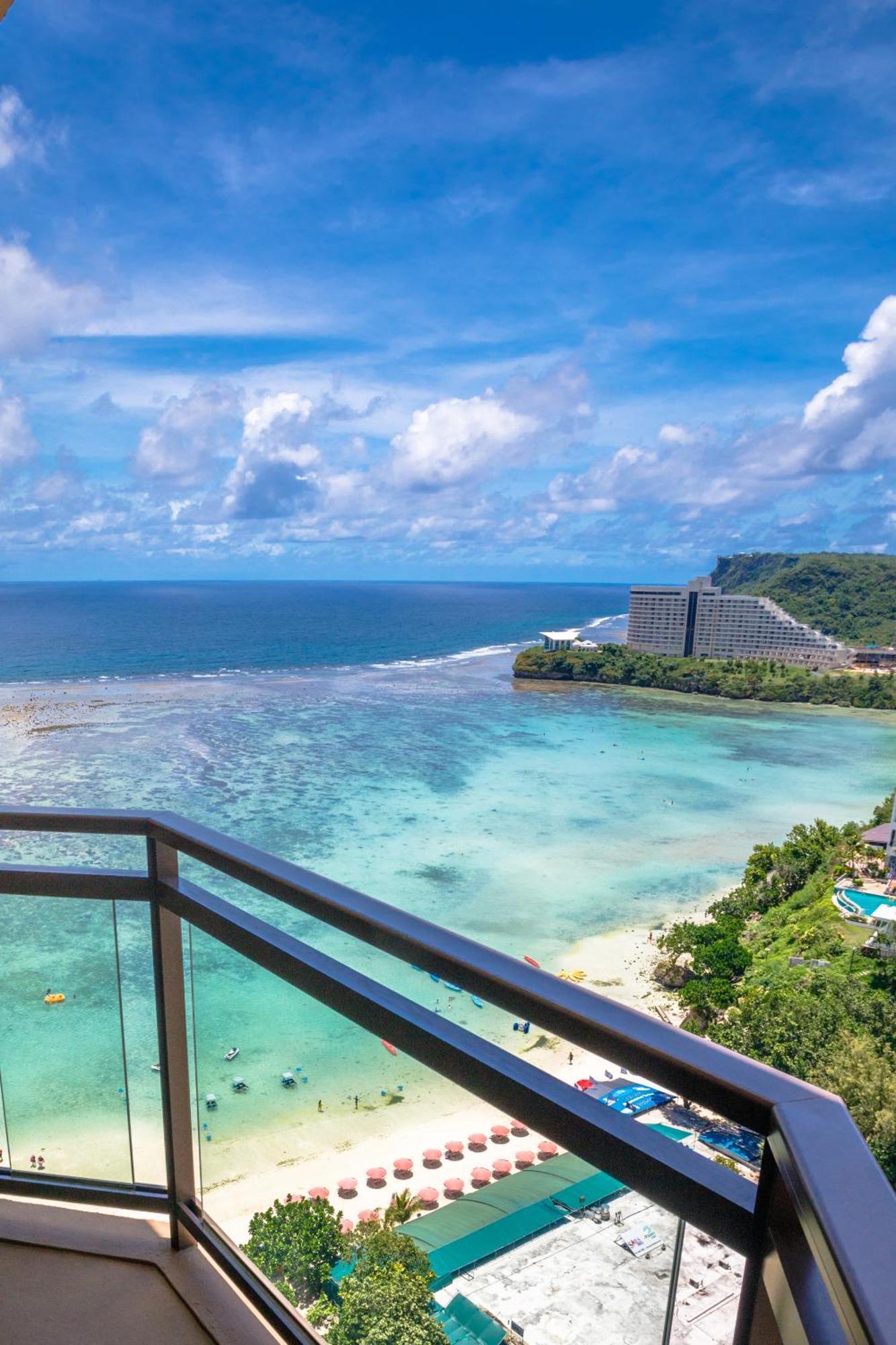 Deluxe Oceanview King