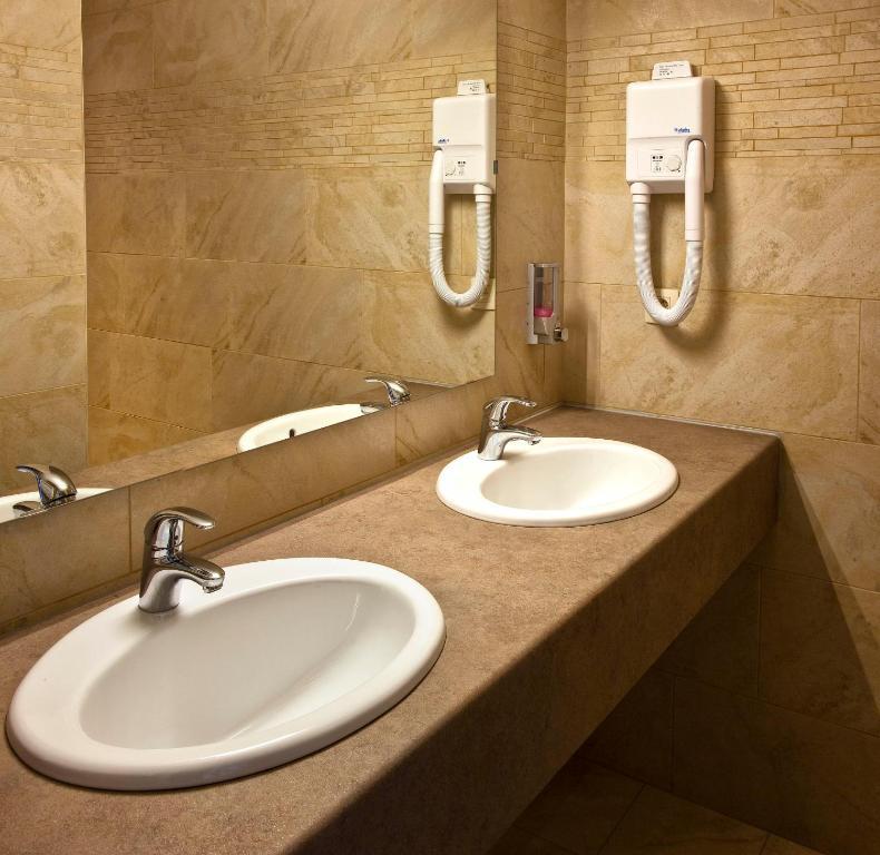 Deluxe Double or Twin Room with Garden View