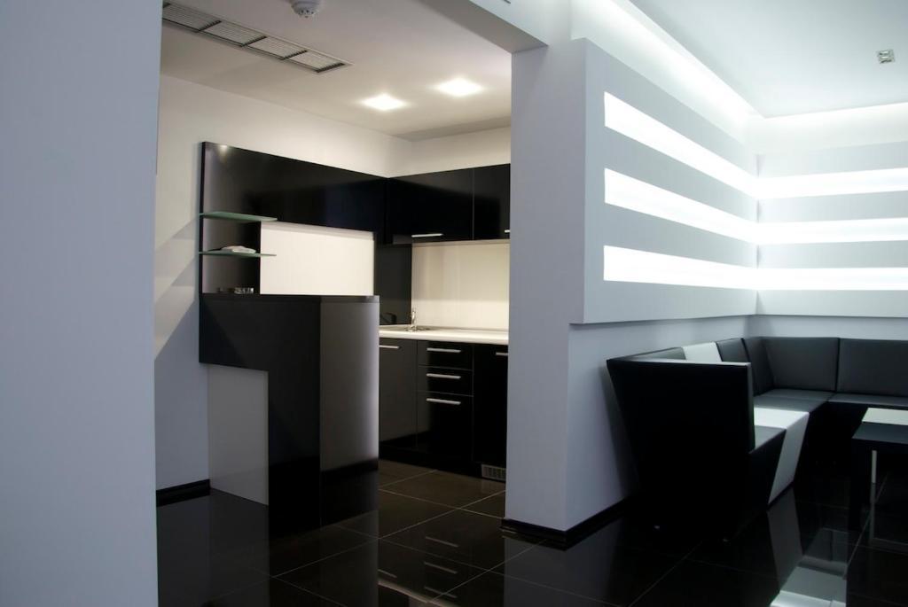 VIP Suite,1583094403:JPEG