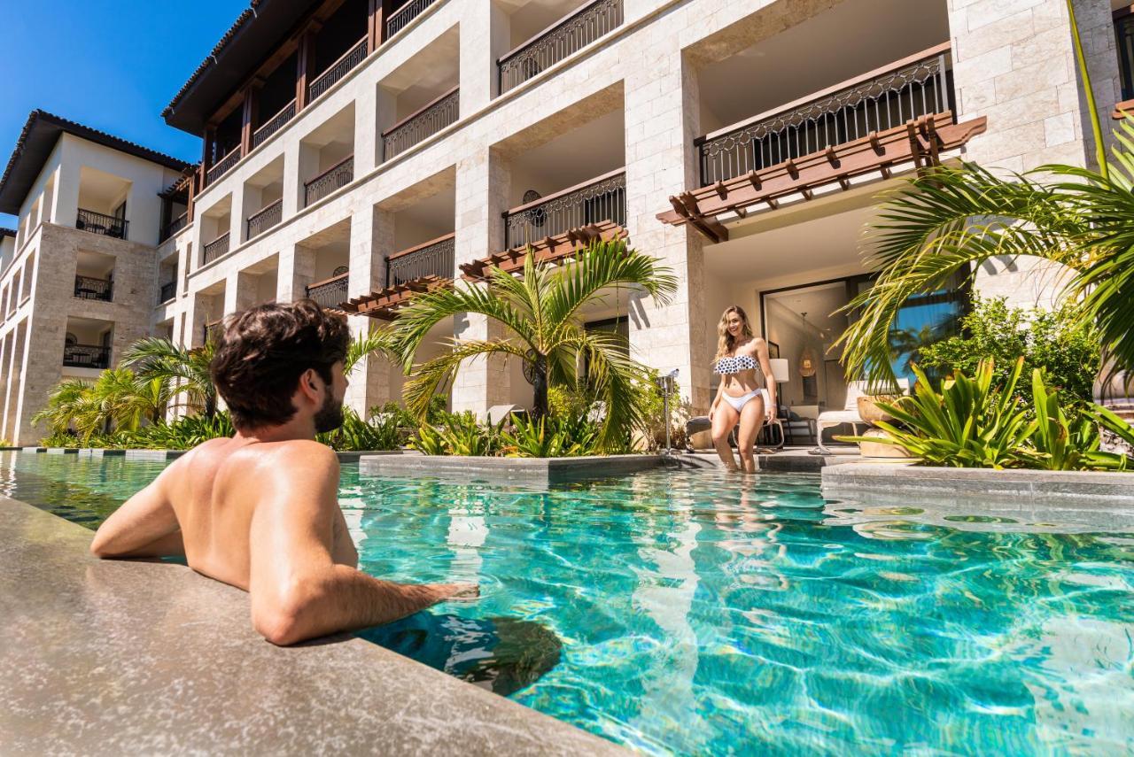 Suite Junior para adultos con acceso directo a la piscina - 1 cama extragrande
