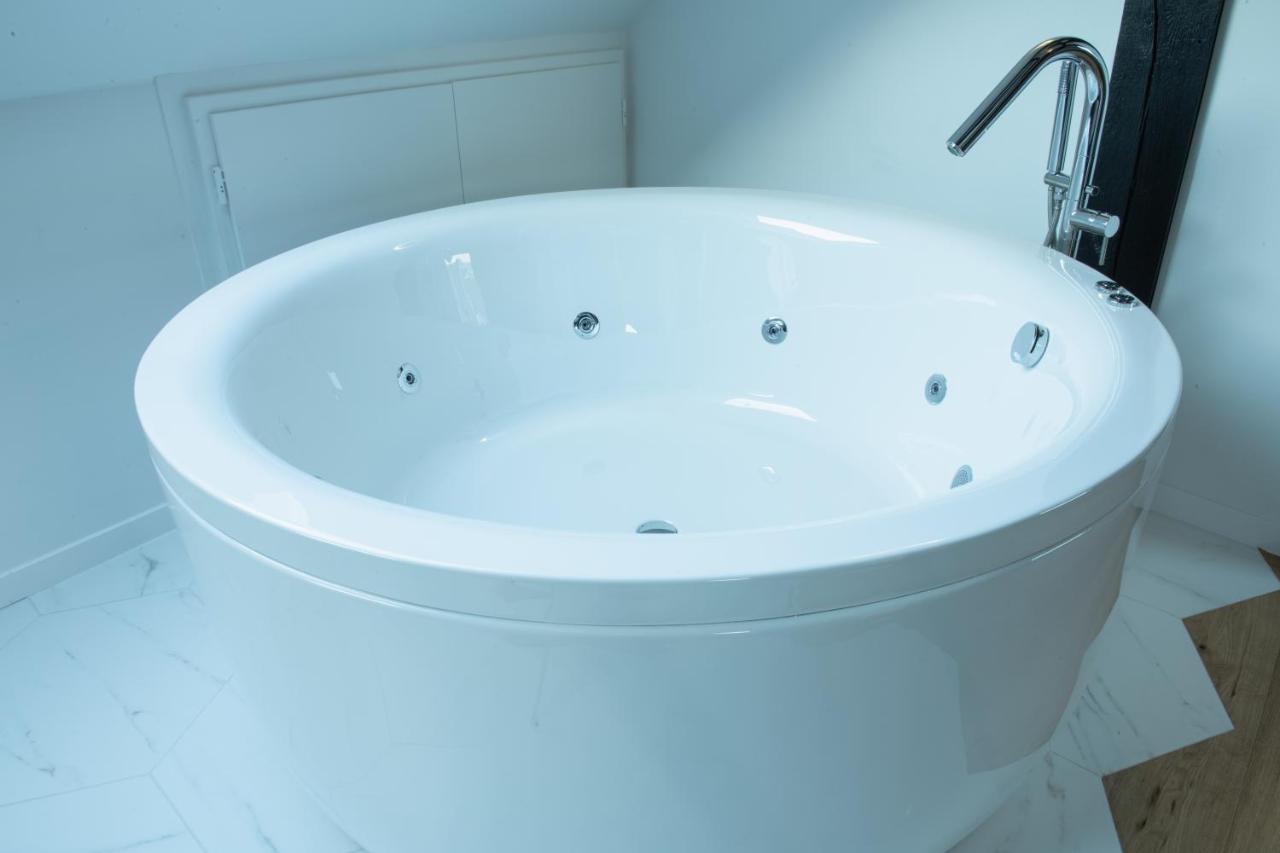 Suite Hot Tub