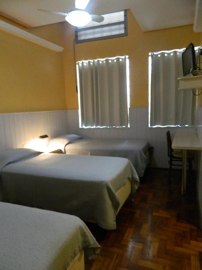 Quarto Triplo Econômico com Ventilador