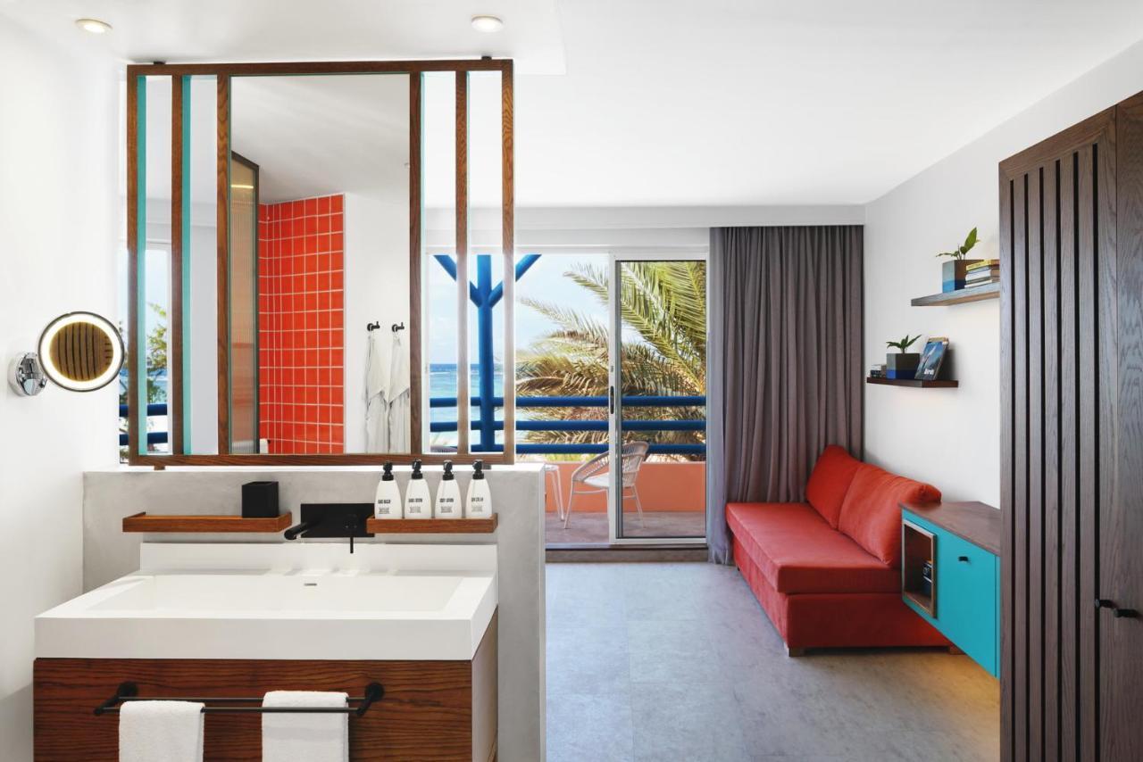 Pool Plus Room