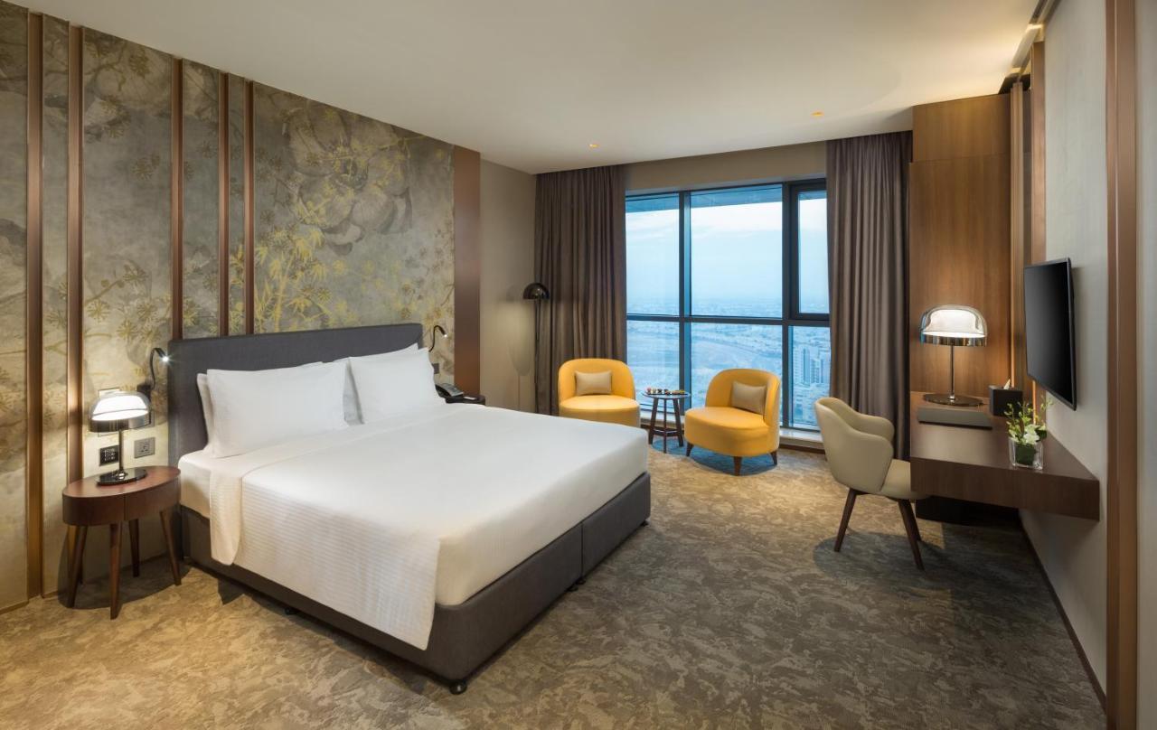 Premium Sky King Room Club Access on Food & Beverage outlets on Laundry valid until 30th September 2026
