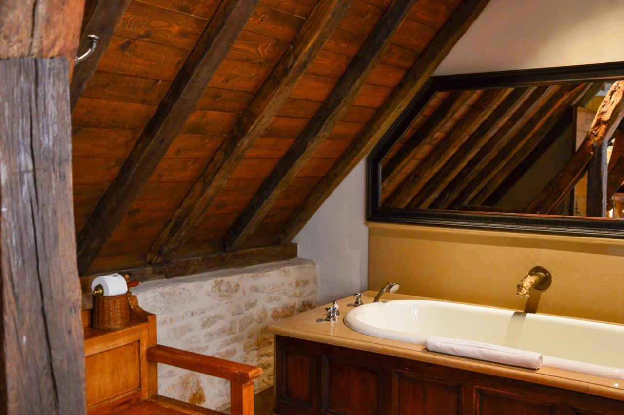 Superior Courtyard Suite