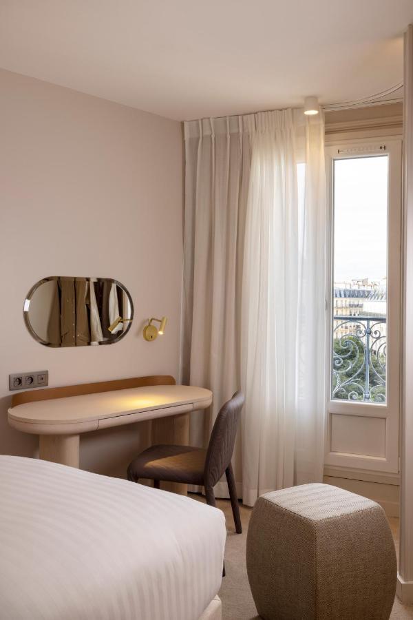Deluxe Room with Balcony,1162549374:JPEG