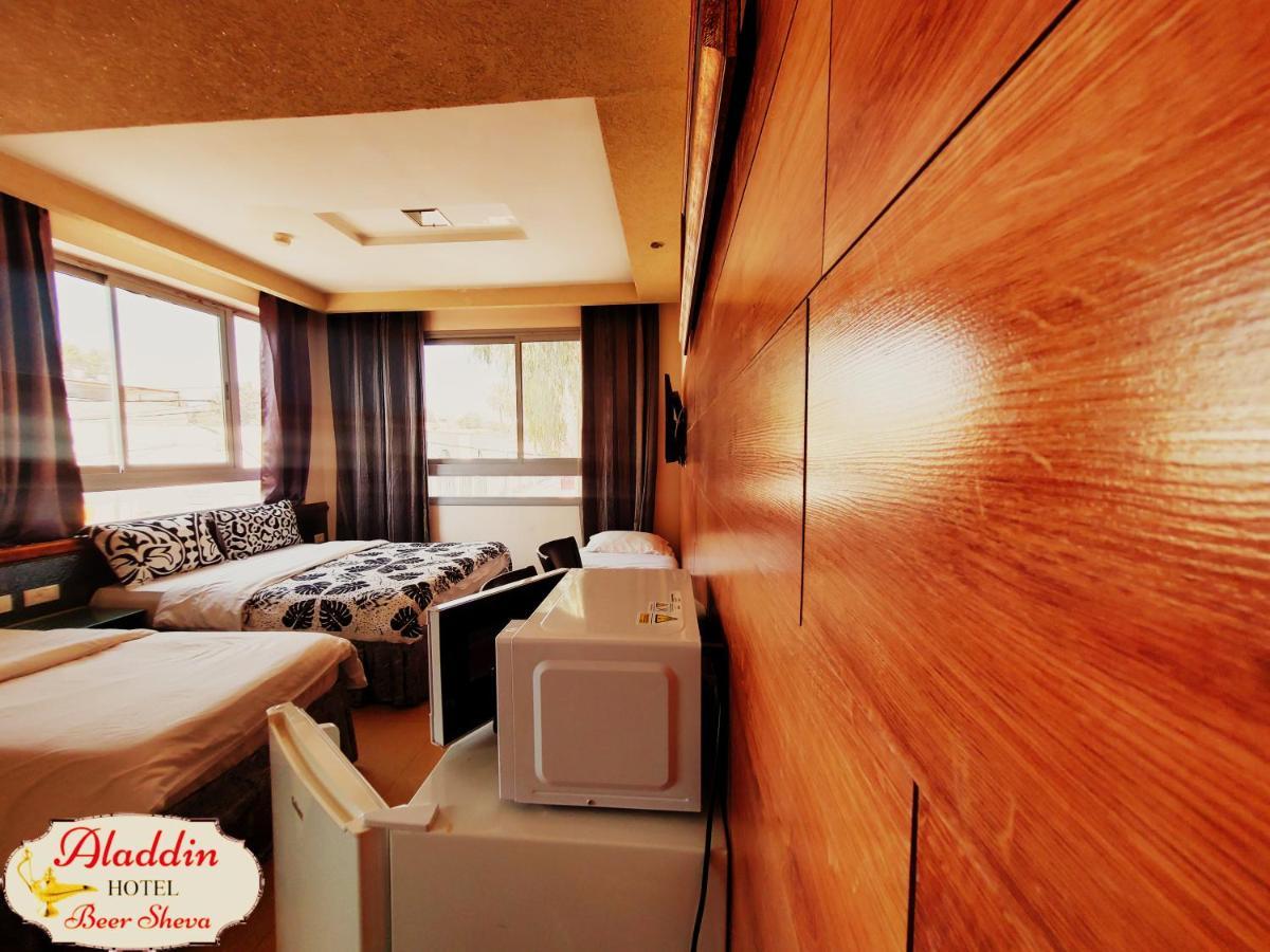 Quadruple Room,1162826004:JPEG