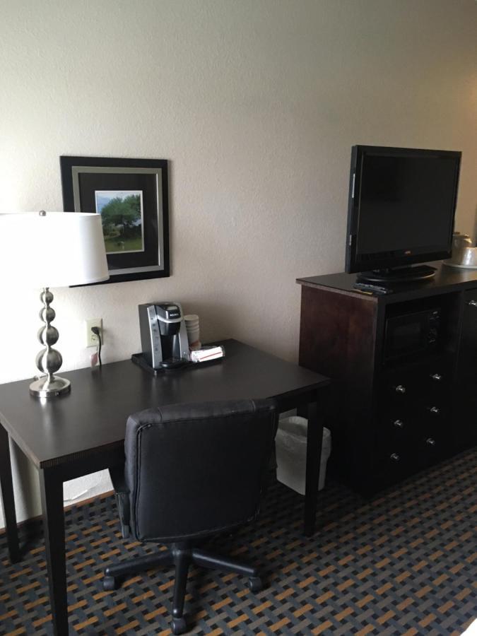 Double Room with Two Double Beds - Non-Smoking
