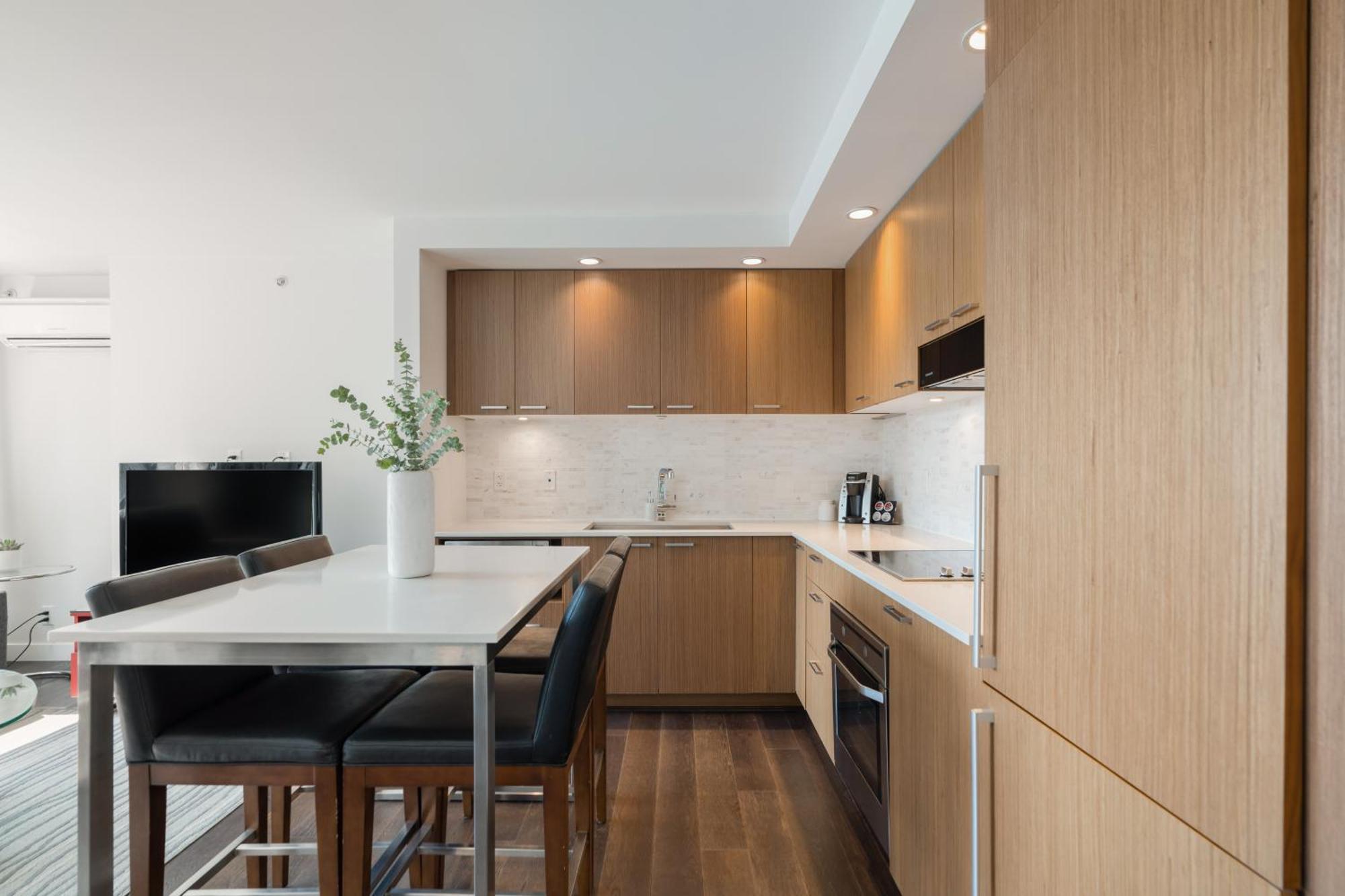 One-Bedroom Suite,1365851906:JPEG
