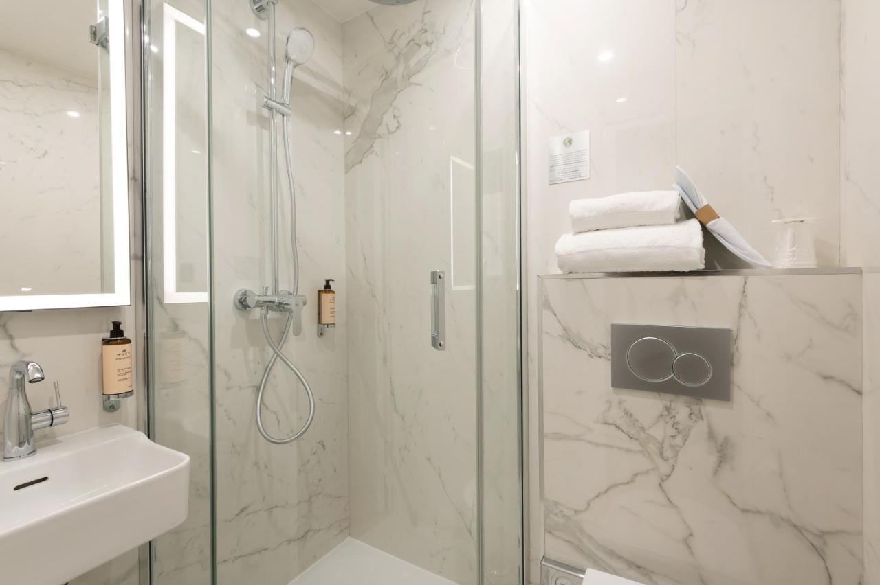 Superior Double Room Street View