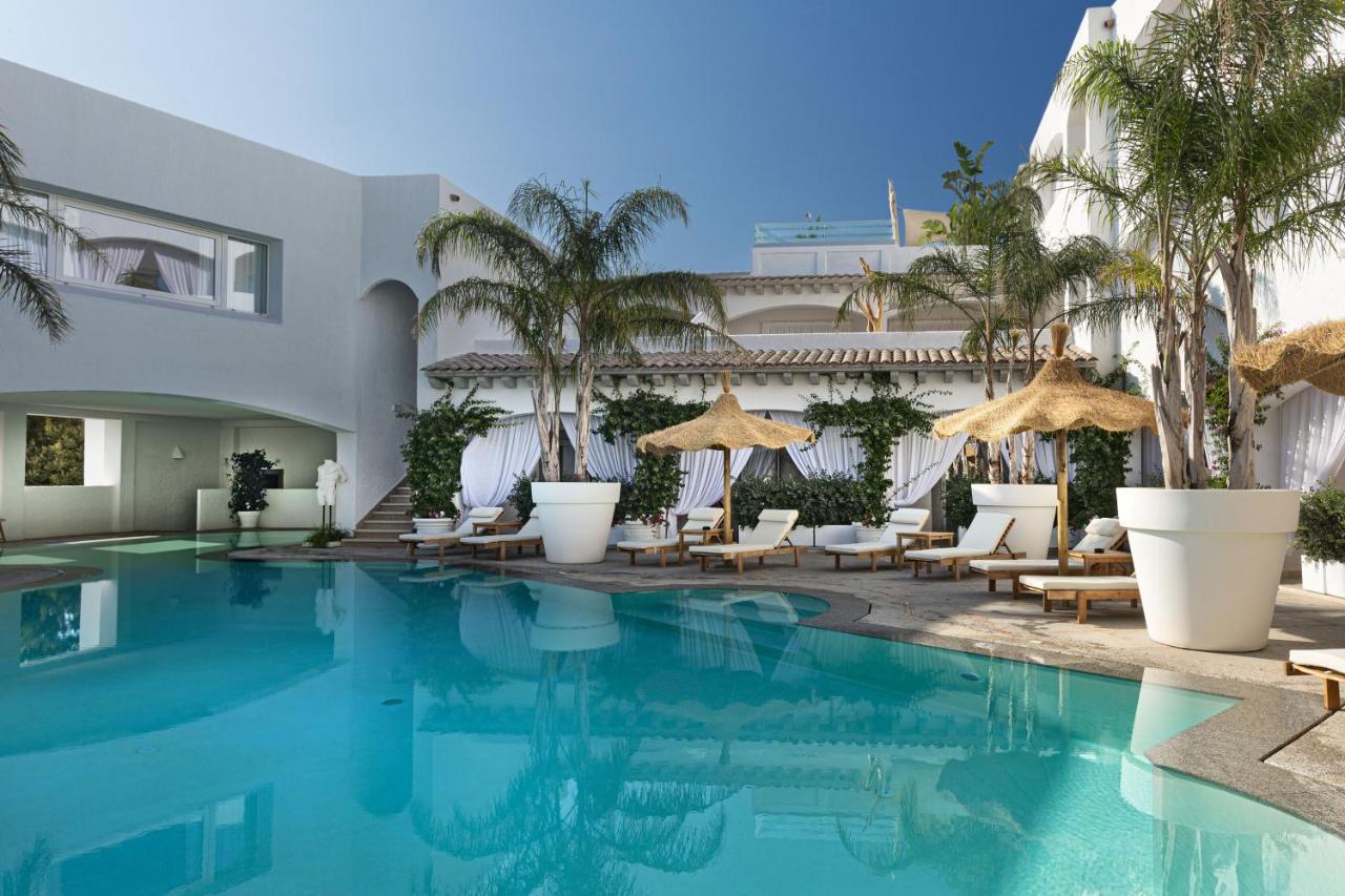 Superior Double or Twin Room with Pool View