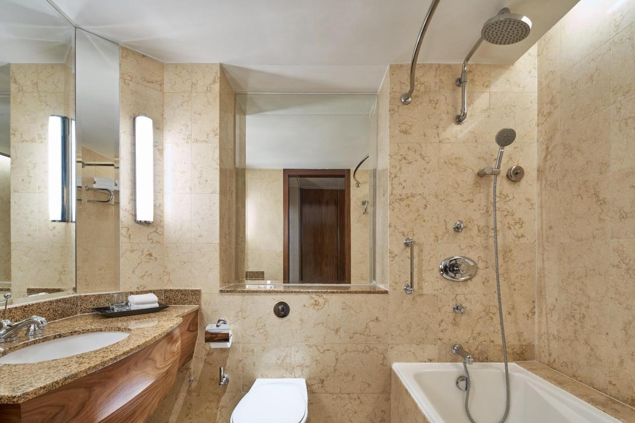 Deluxe King Room,1498798348:JPEG