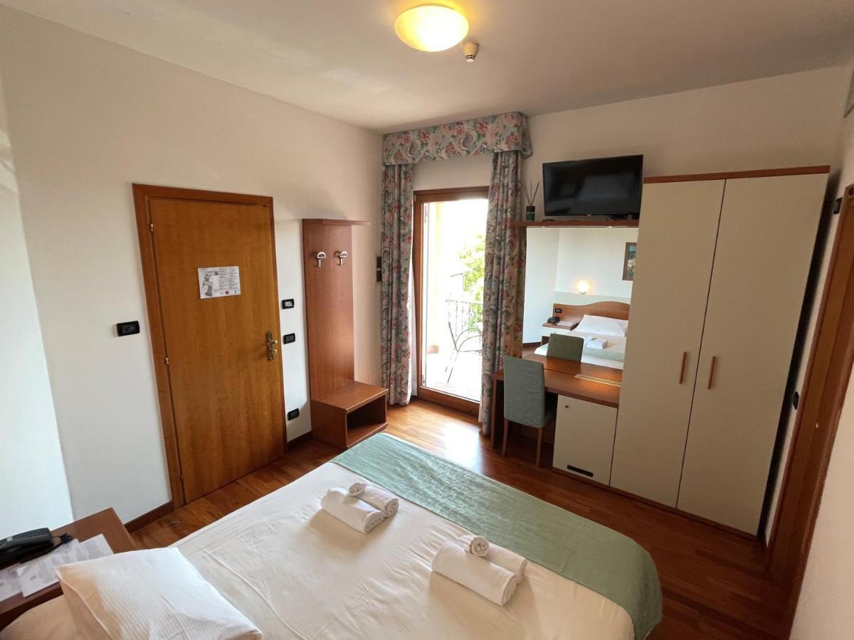 Double or Twin Room with Balcony