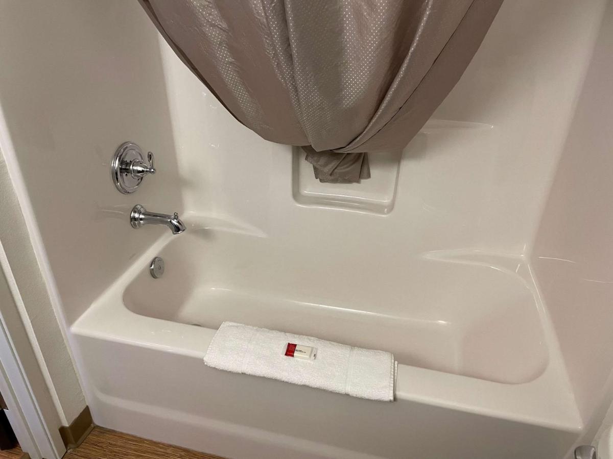 Double Room with Two Double Beds and Bath Tub - Mobility Accessible/Non-Smoking