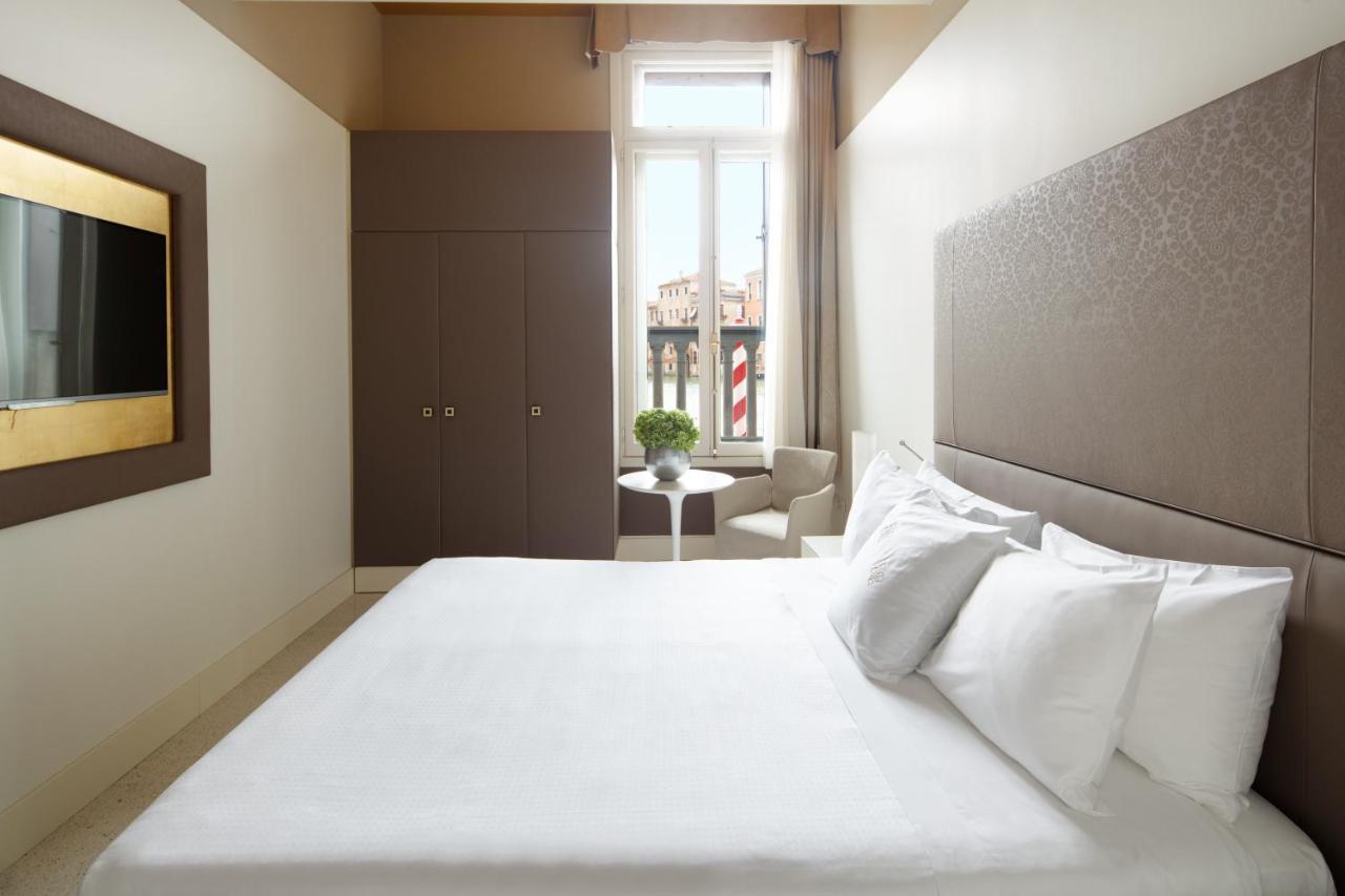 Superior Double Room with Partial View