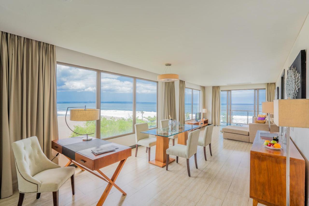 One-Bedroom Suite Ocean View Wellness Activity