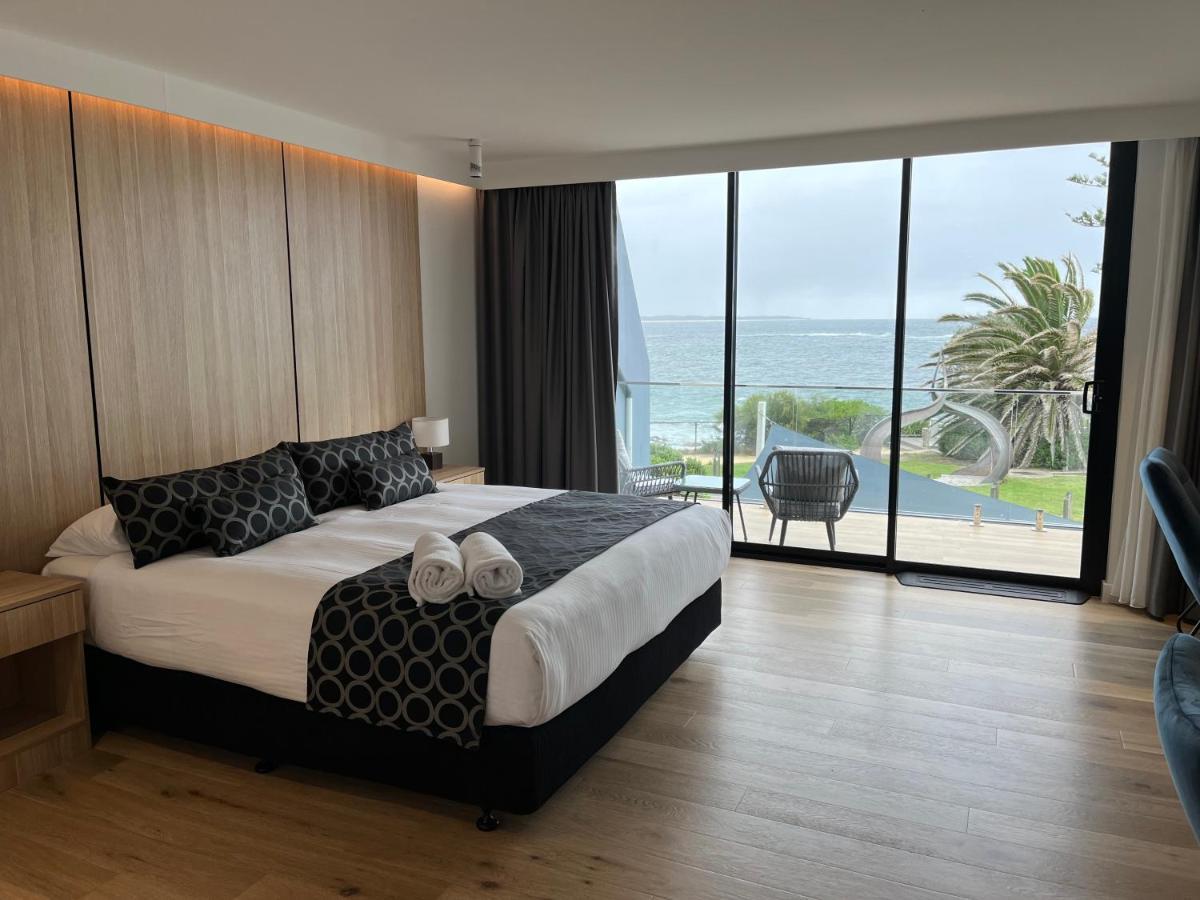 King Room Accessible with Balcony - First Floor