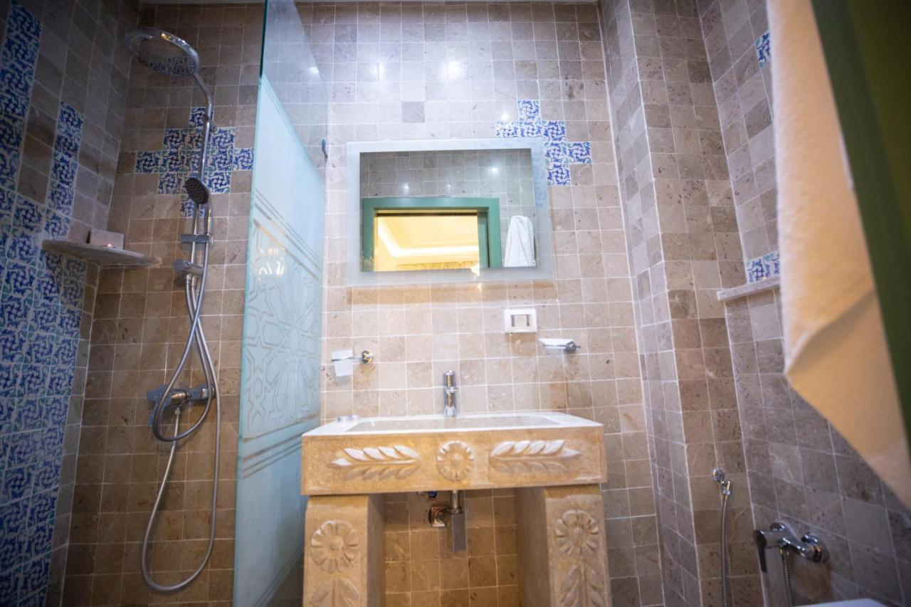 Chambre Double Deluxe avec Douche