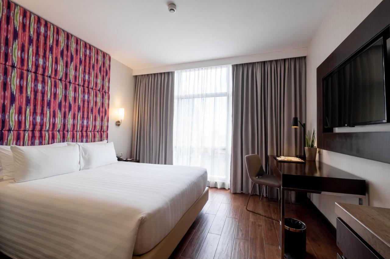 Standard Queen Room