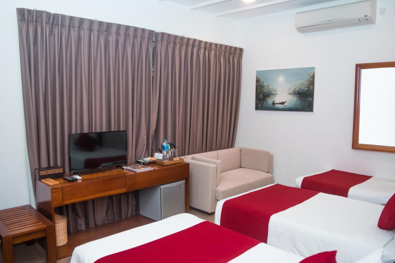 Deluxe Triple Room