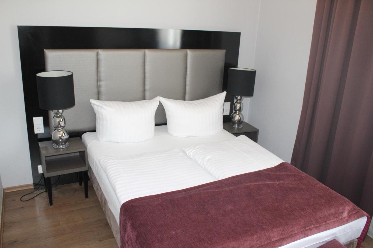 Economy Double Room,1277023969:JPEG