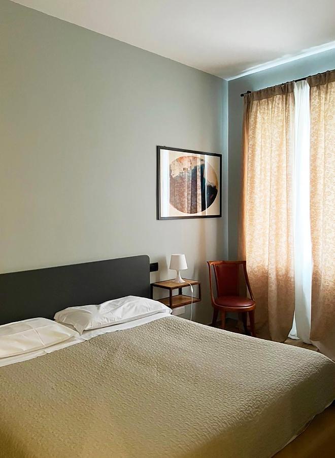 Double Room,806158524:JPEG