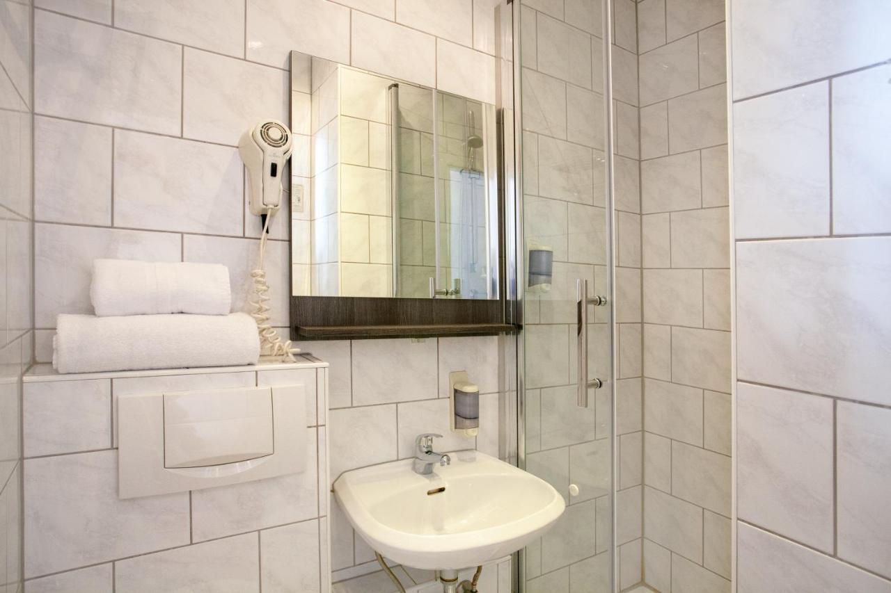 Standard Single Room,1169275810:JPEG