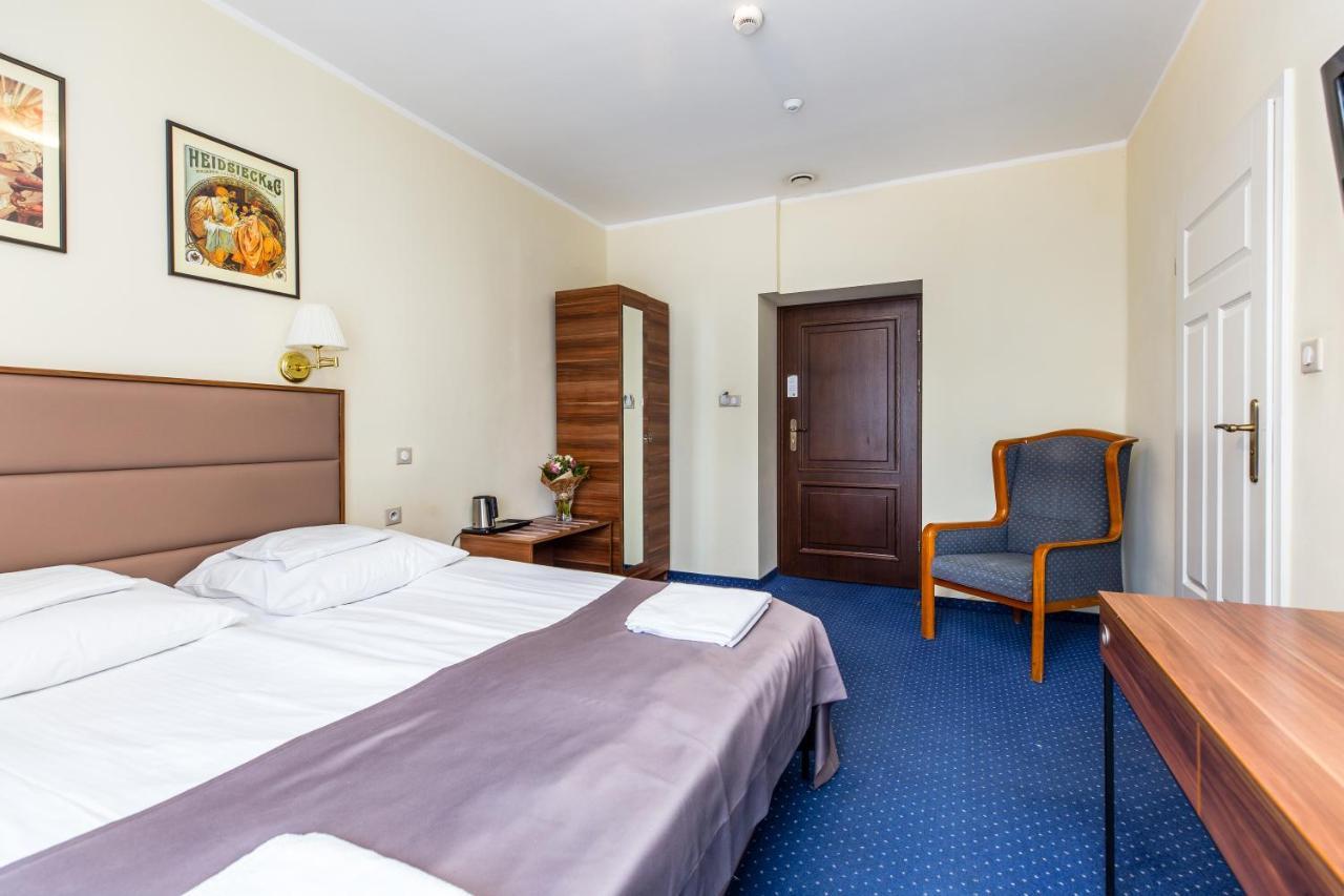 Double Room,1169410744:JPEG