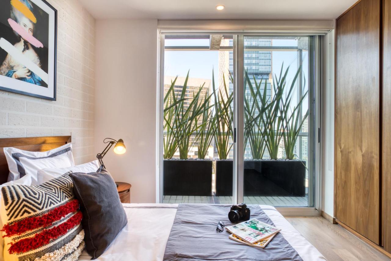 Apartment with Panoramic Balcony