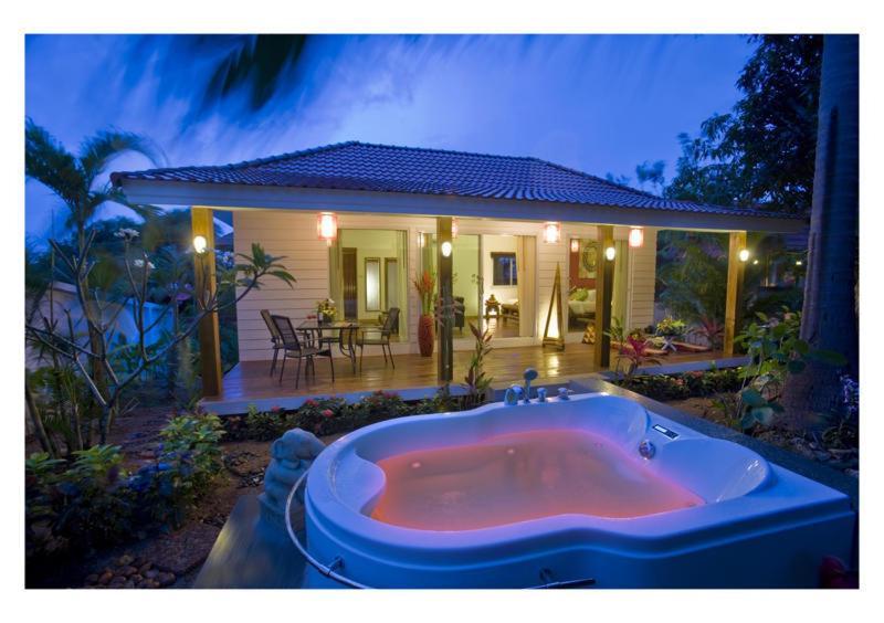 Honeymoon Suite