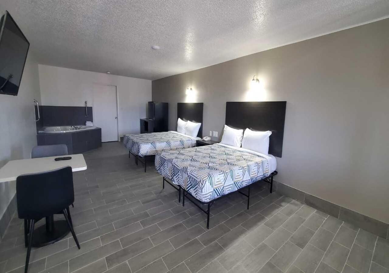 Queen Suite