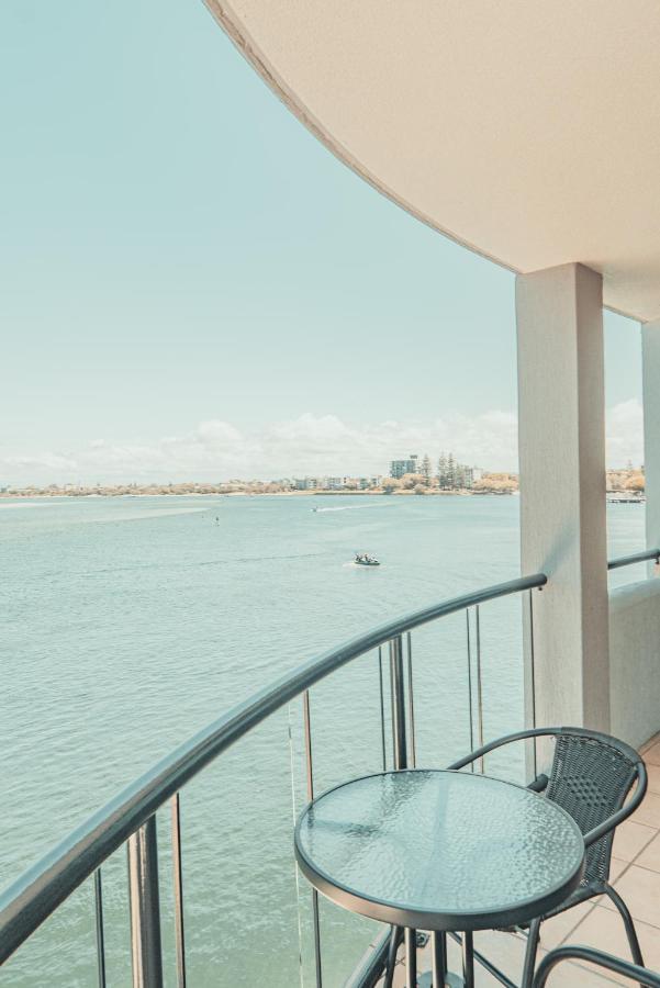 Two-Bedroom Apartment - Water Front