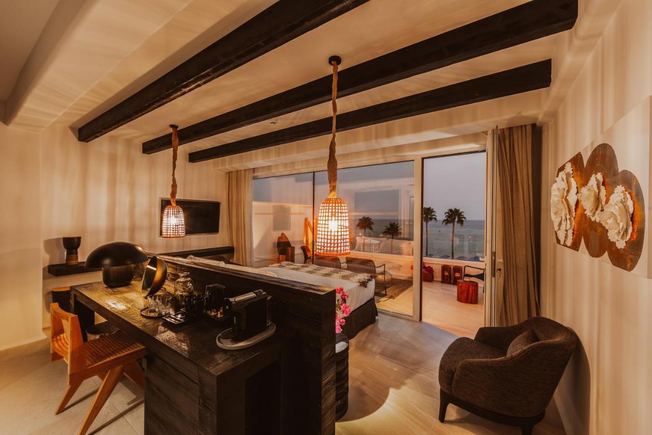 Deluxe Suite Sea View