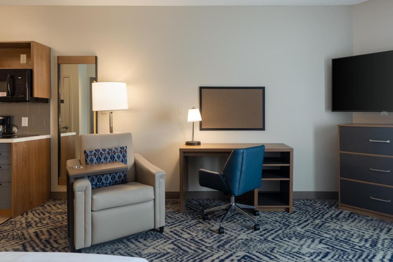 Queen Studio Suite