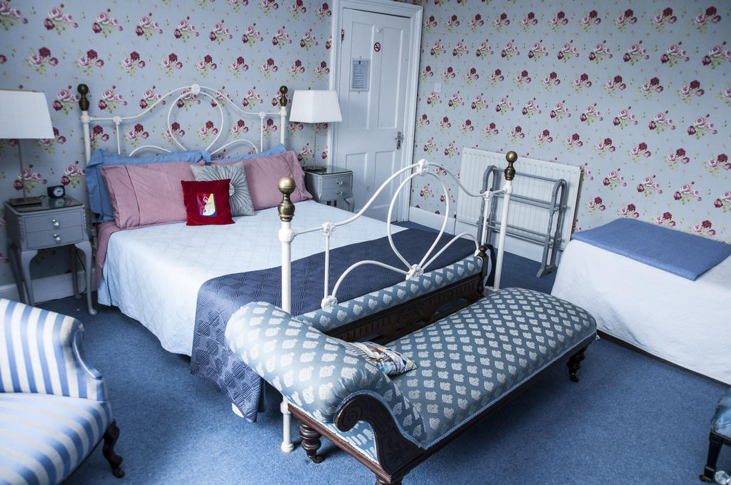 Triple Room with Private Bathroom
