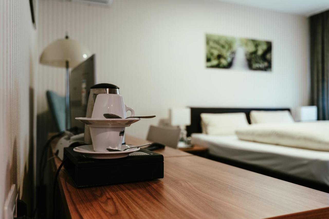 Deluxe Double or Twin Room with Garden View