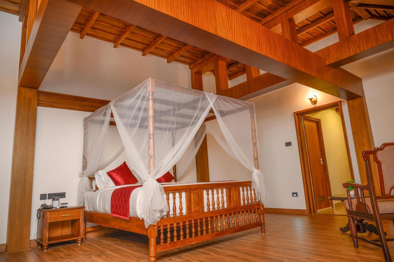 Royal Room
