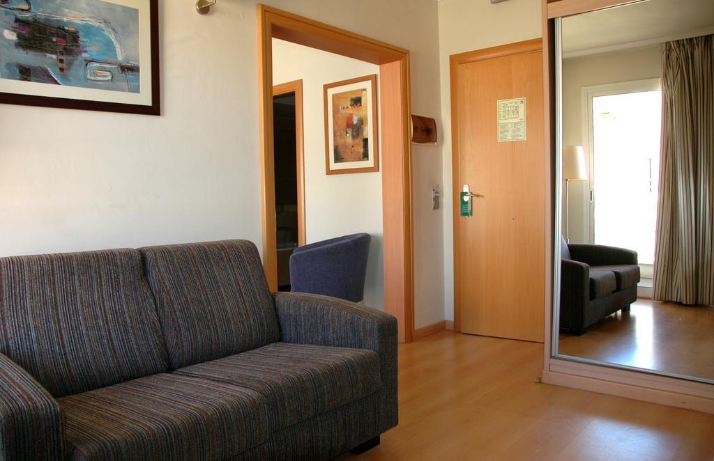 Suite (4 Adults)