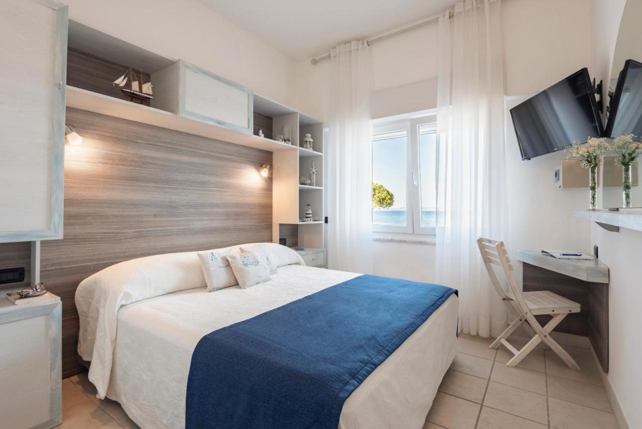 Economy Double Room with Sea View